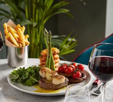 Restaurant BROWNS BUSHEY in Harrow, London