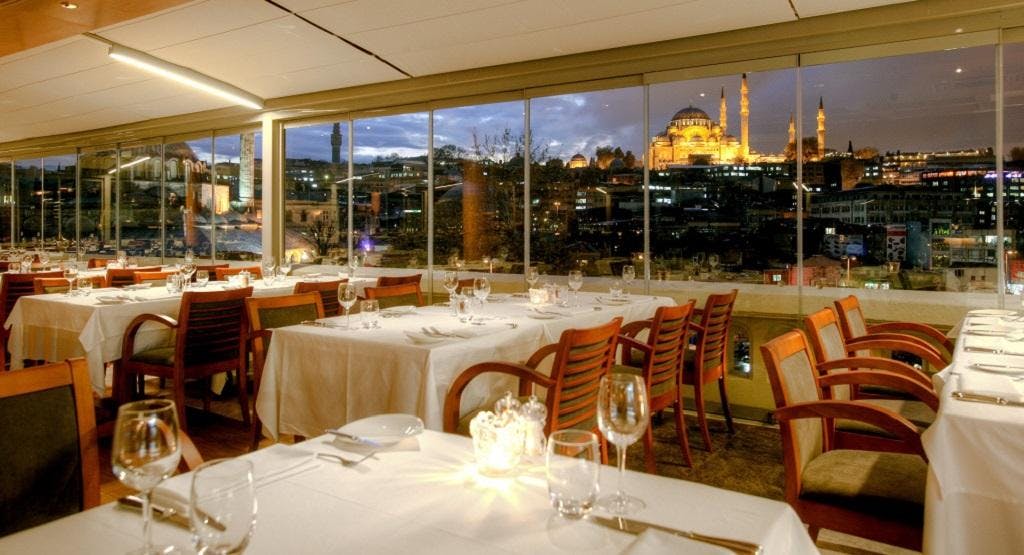 Eminönü, İstanbul şehrindeki Sur Plus Eminönü restoranının fotoğrafı