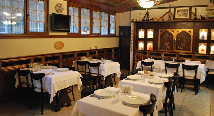 Etiler, İstanbul şehrindeki Hünkar Etiler restoranının fotoğrafı