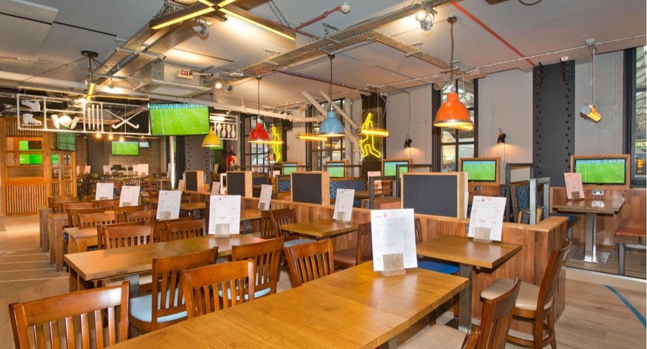 Photo of restaurant Sports Bar & Grill Victoria in Victoria, London