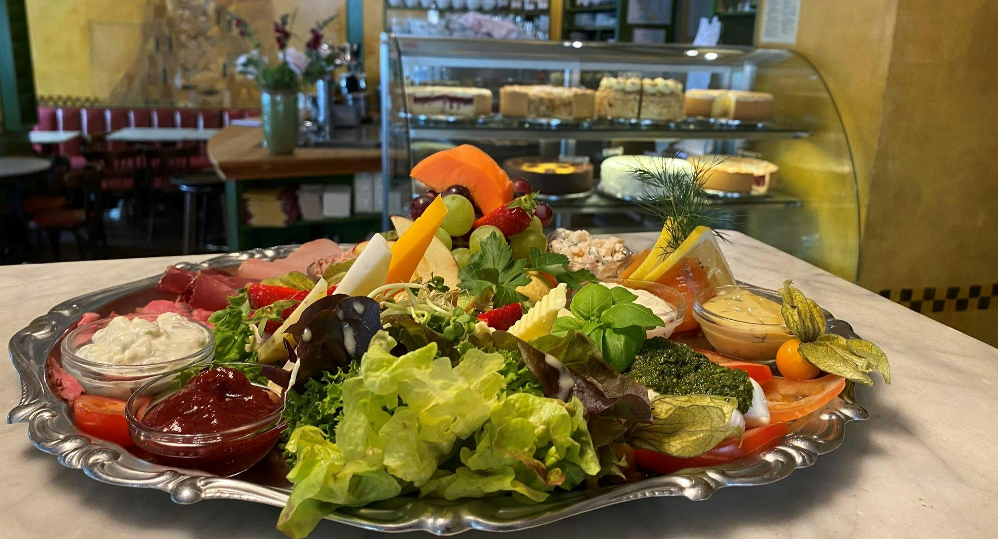 Photo of restaurant Cafe Sowohl Als Auch in Prenzlauer Berg, Berlin - Photo 5