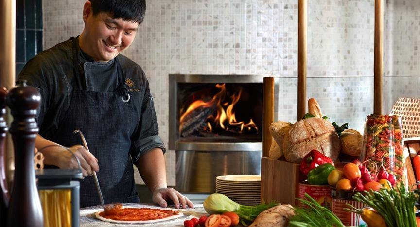 Photo of restaurant Verandah Rooftop Rotisserie in Queenstown, 新加坡