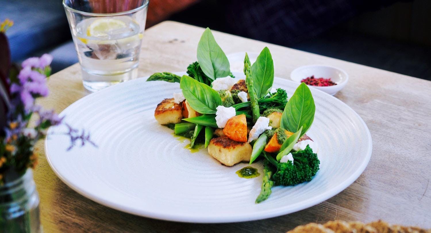 Photo of restaurant The Duck Inn Pub & Kitchen in Chippendale, Sydney - Photo 3