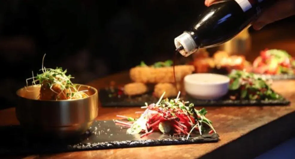 Photo of restaurant Isla's Bar & Restaurant in Westcliff-on-Sea, Southend-on-Sea - Photo 2