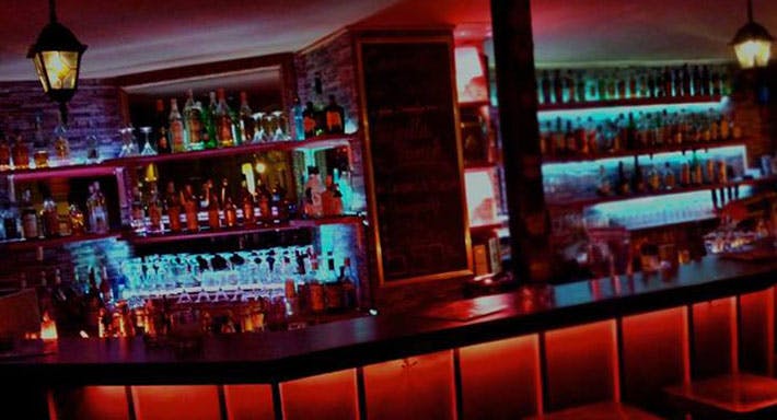 Image 1 of restaurant Barfly