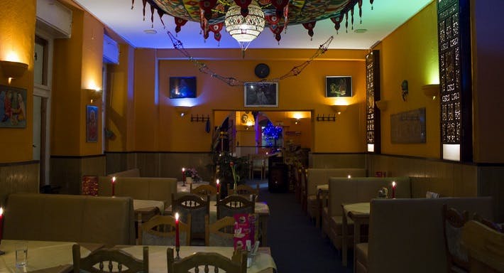 Bilder von Restaurant Cafe Yogi Bar in Kreuzberg, Berlin