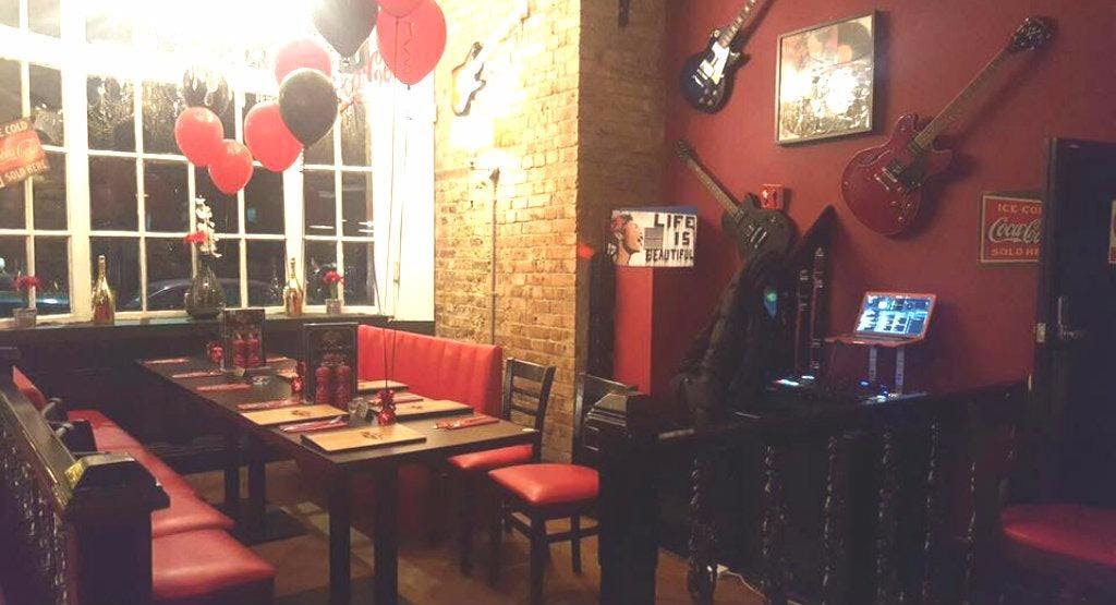 Rock island bar and grill top