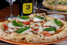 Restaurant Trattoria Pizzeria Ieri, Oggi, Domani in Centro Storico, Naples