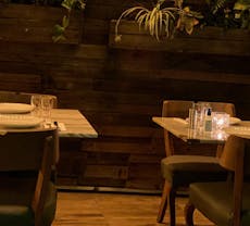 Beyoğlu, İstanbul şehrindeki Roof Yeni Nesil Meyhane restoranı