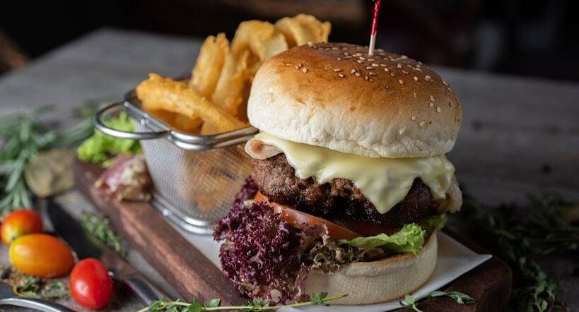 Photo of restaurant georges By The Bay in Punggol, 新加坡