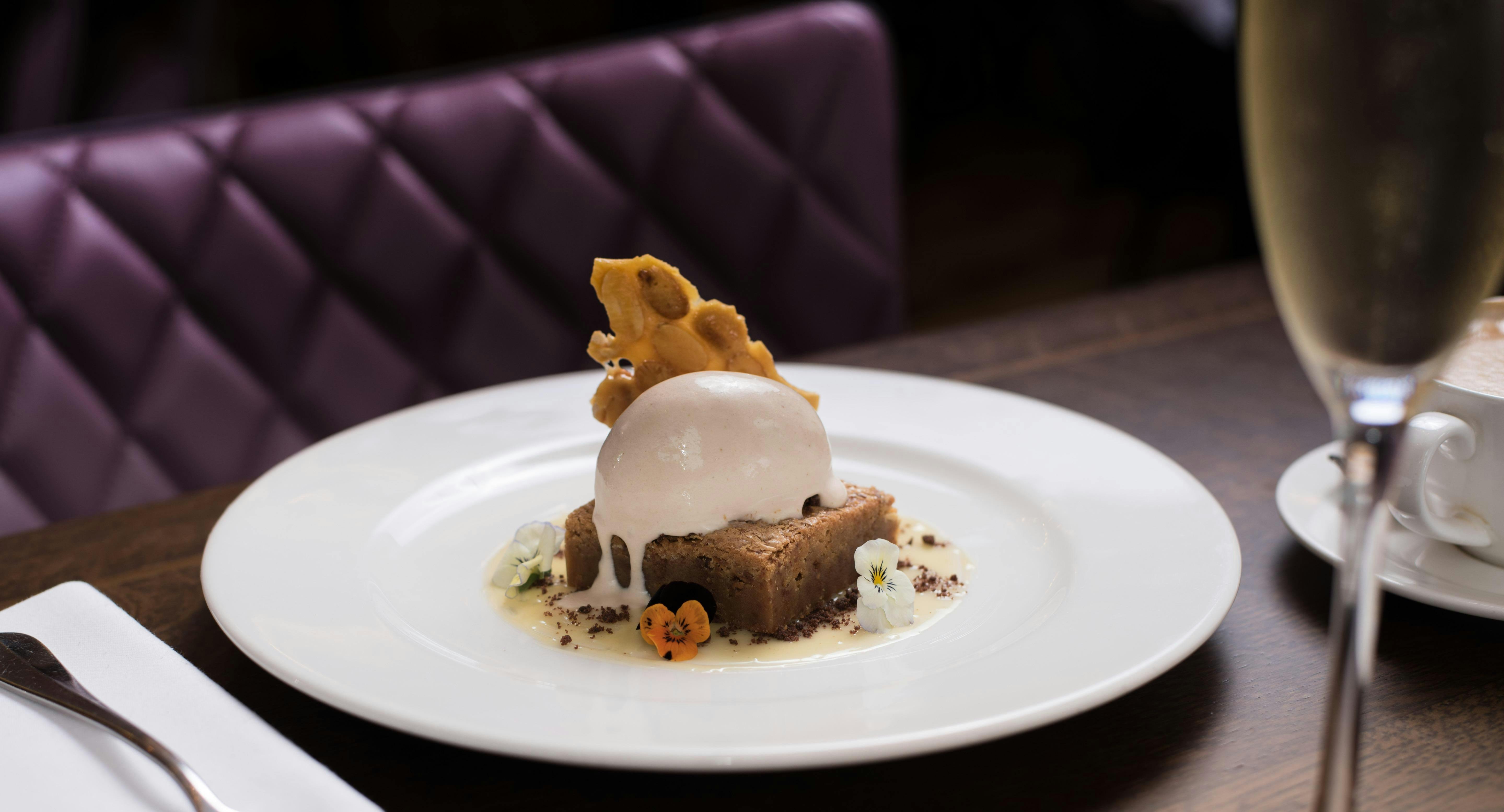 Photo of restaurant The Botanist on Sloane Square in Belgravia, London - Photo 8