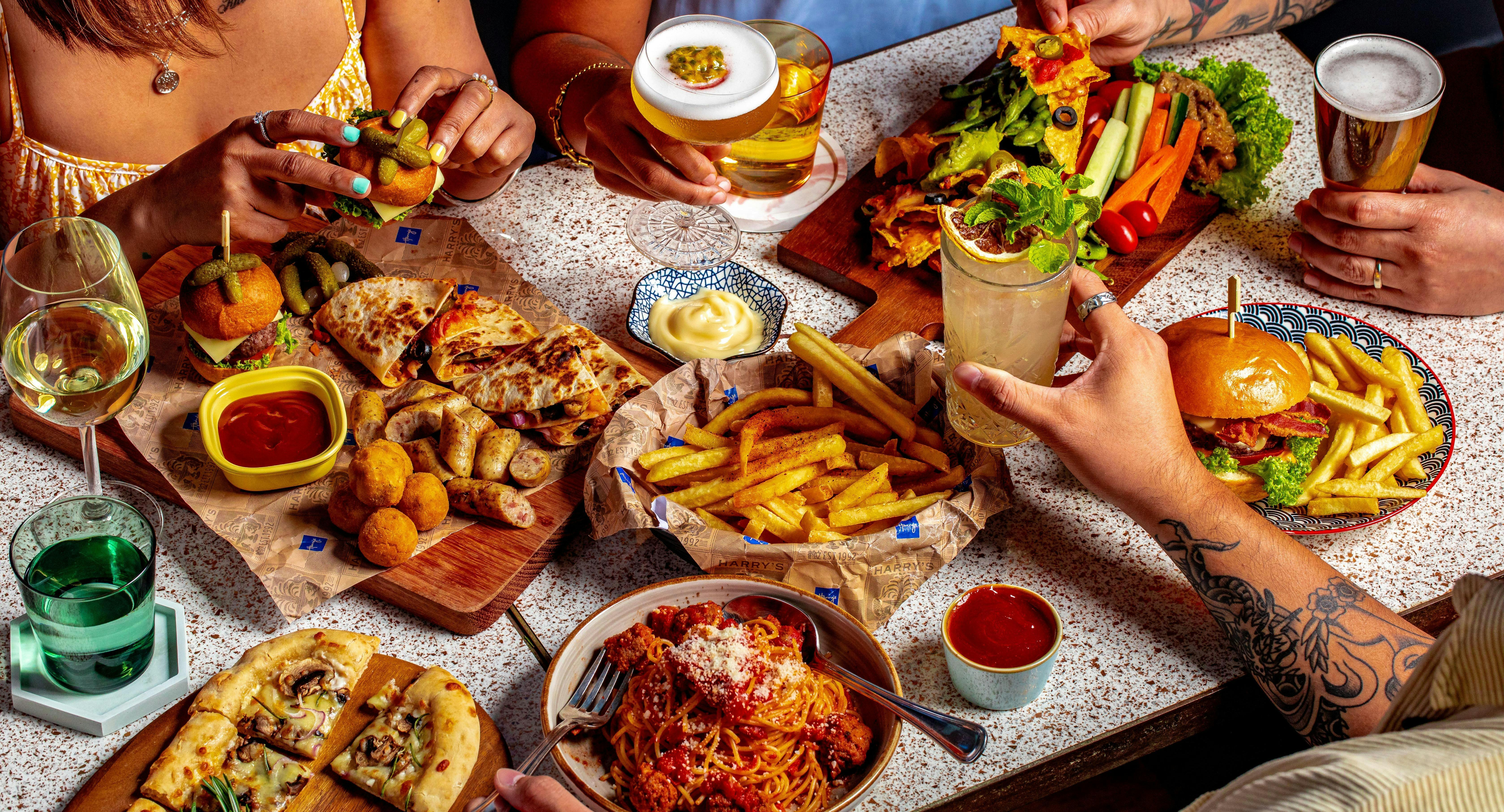 Photo of restaurant Harry's - South Beach in Esplanade, 新加坡