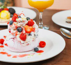 Restaurant QUEEN & CASTLE KENILWORTH in Town Centre, Royal Leamington Spa