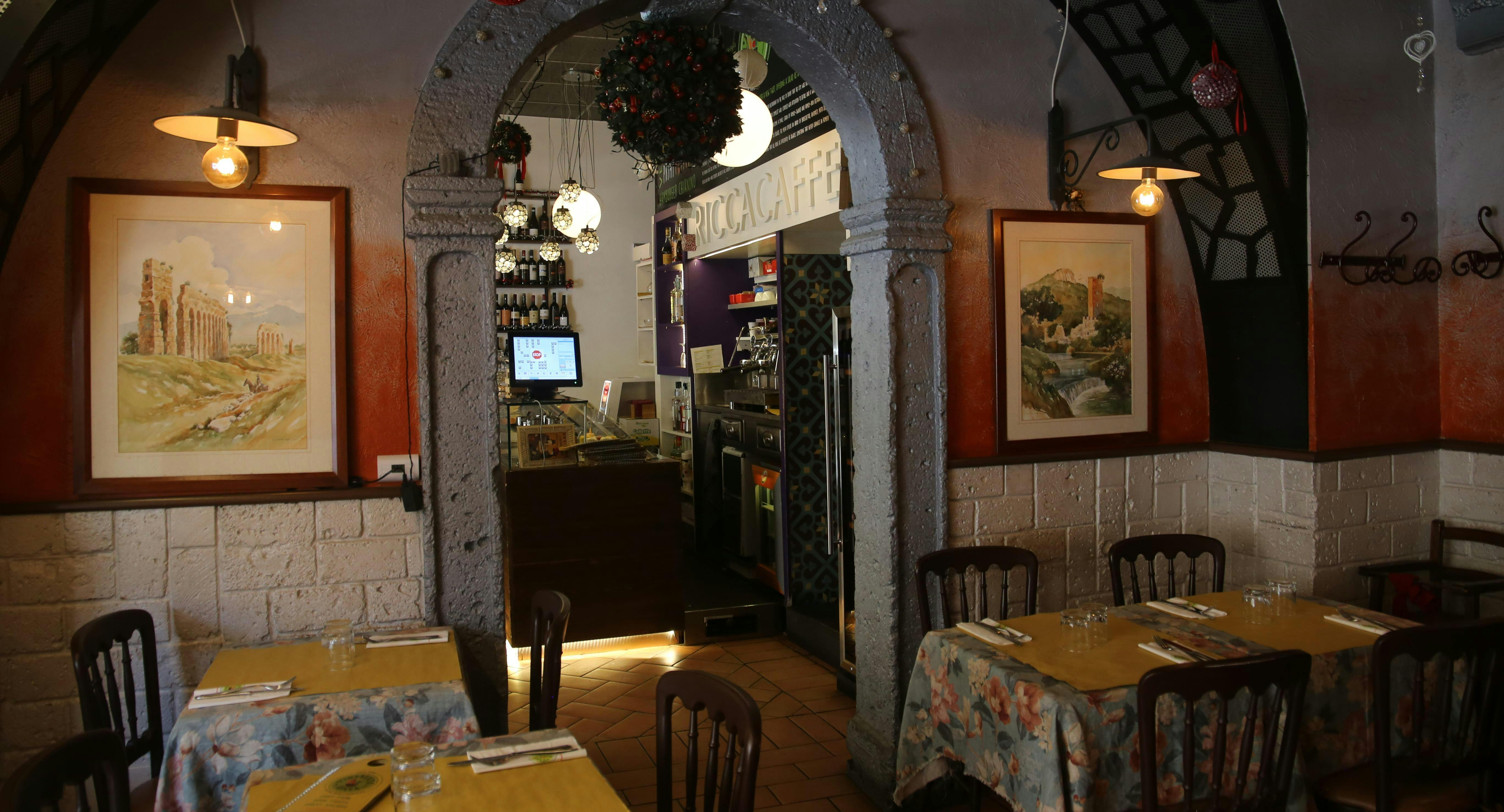 Photo of restaurant L'Insalata Ricca - Largo dei Chiavari in Campo de' Fiori, Rome