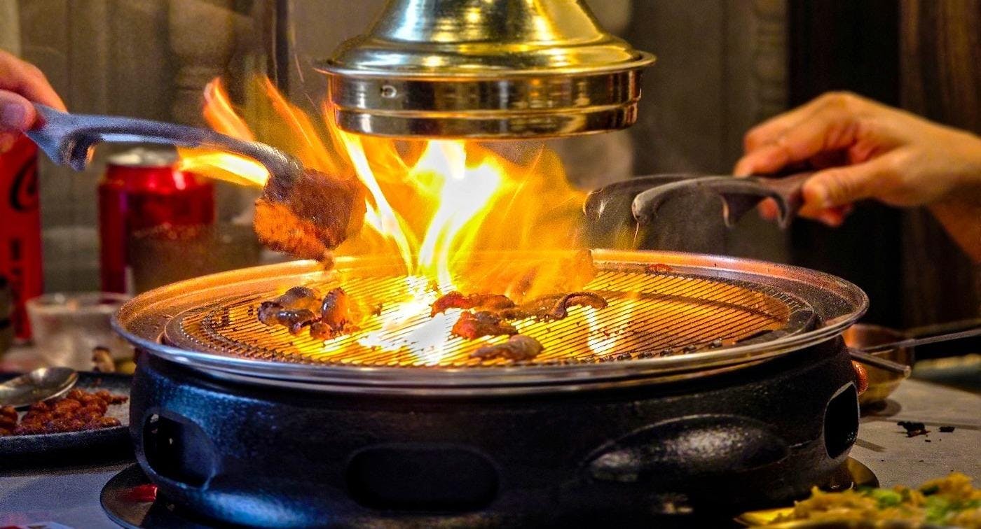 Restaurant QingHe Charcoal BBQ 青禾炭火烤肉 in Chinatown, Singapore