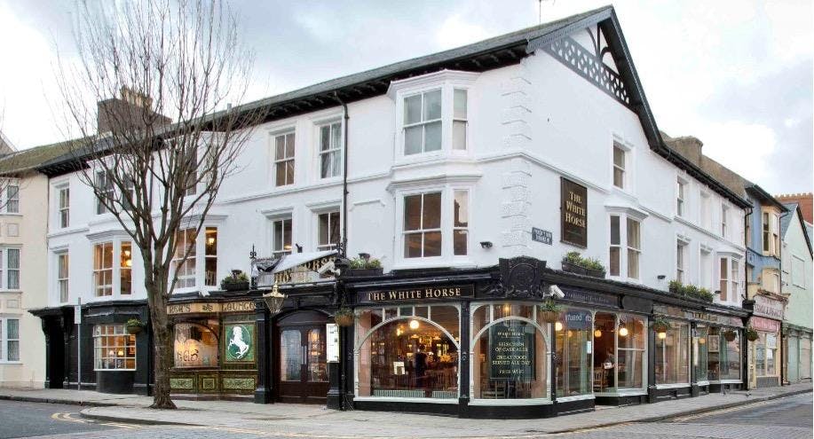 Restaurant The White Horse Aberystwyth in Pen-lôn, Llanfairpwllgwyngyll