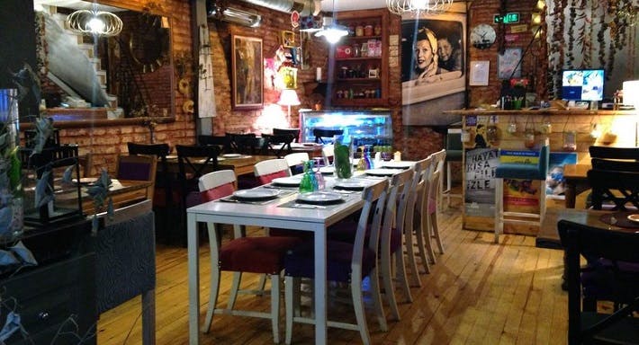 Beyoğlu, İstanbul şehrindeki Nakka Bistro restoranının fotoğrafı