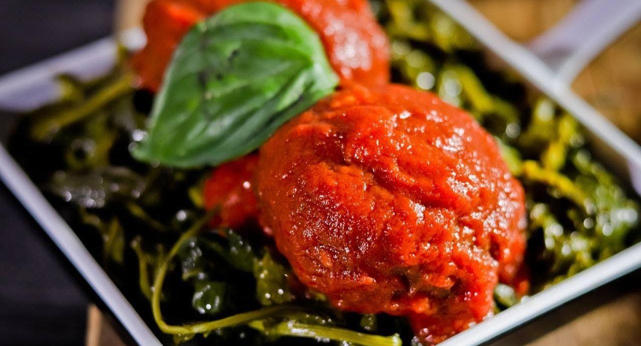 Ristorante Testa braceria hamburgeria a Centro Storico, Napoli