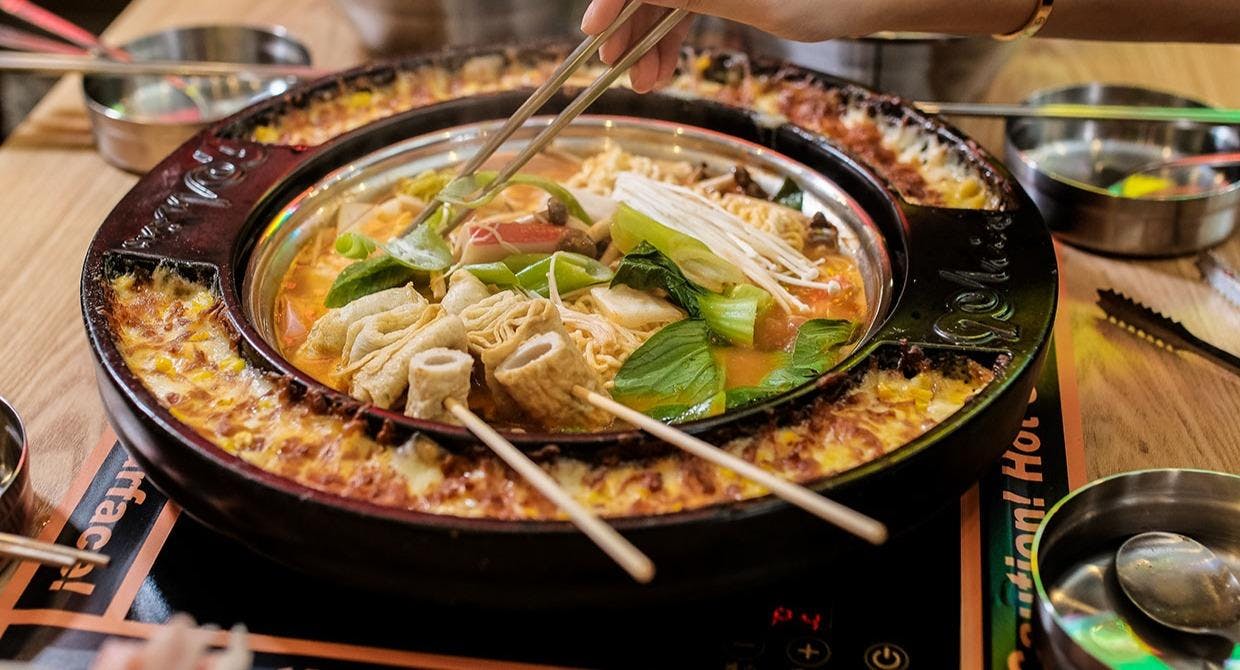 Photo of restaurant 90 Minutes Korean Tteobokki Hotpot Buffet Restaurant - Bras Basah in Bras Basah, 新加坡
