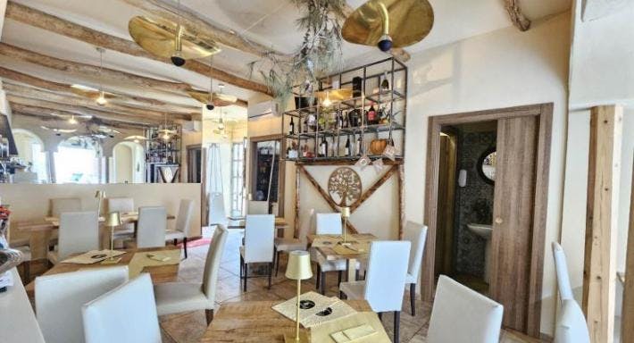 Photo of restaurant Morus Pizzeria Contemporanea Food & Cocktails bar in Mesagne, Brindisi