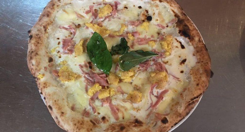 Solo prodotti locali e savoir faire della tradizione nelle pizzerie migliori di Napoli - Fonte: Quandoo