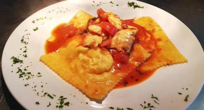 Restaurant Il Tridente Ristorante pizzeria in Emilia Est, Modena