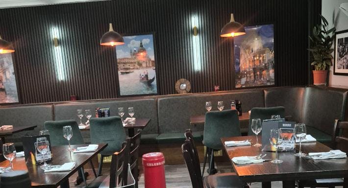 Photo of restaurant Il Mondo in Westcliff-on-Sea, Southend-on-Sea
