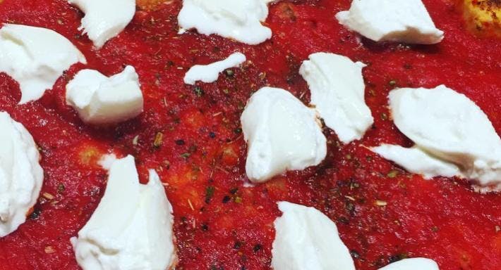 Restaurant Pizzeria Trattoria L'Amalfitana - Basso Acquar in City Centre, Verona