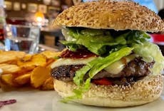 Restaurant Love Burgers in Cerro Maggiore, Milan
