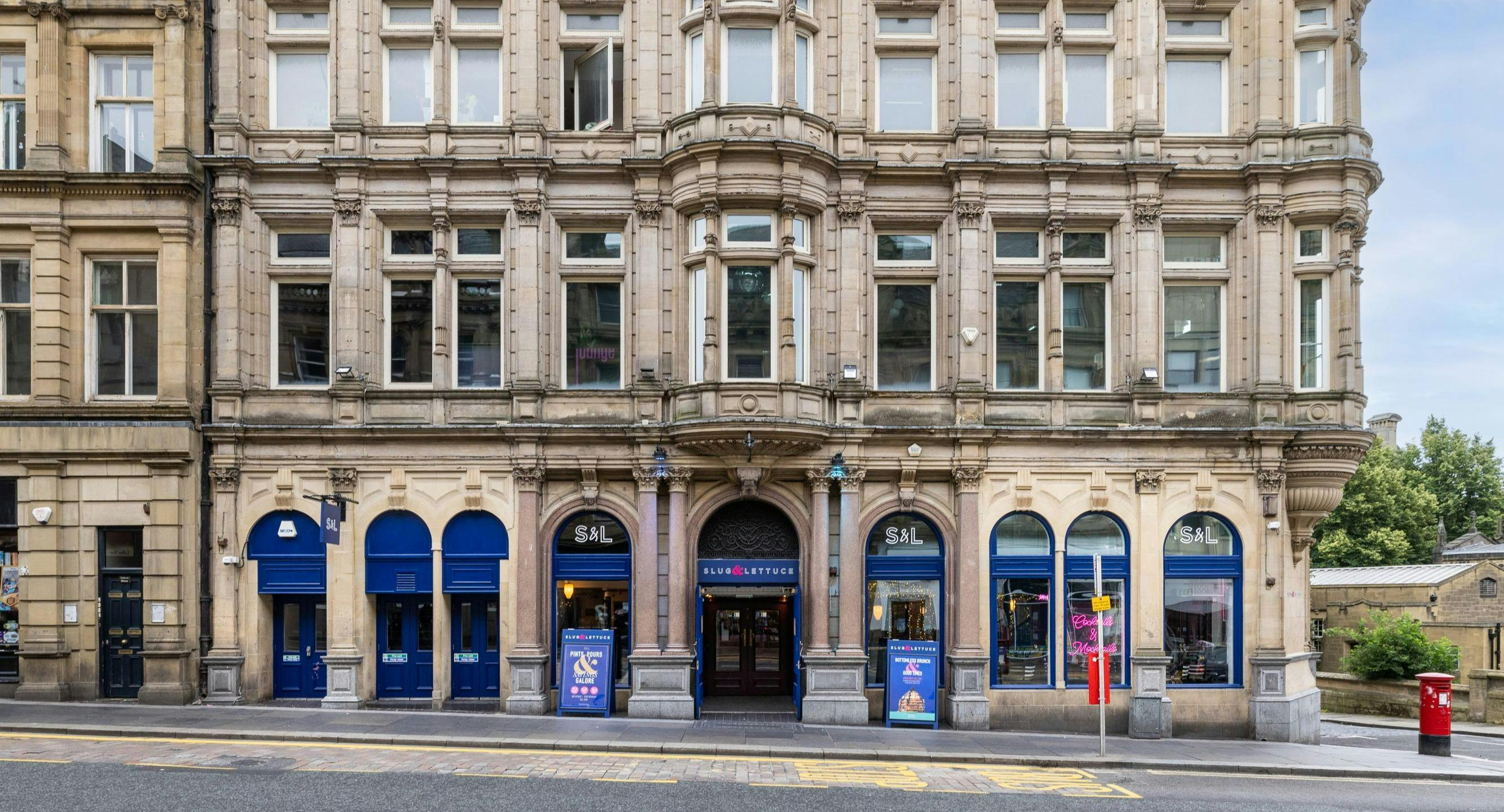 Restaurant Slug and Lettuce Newcastle Central in Grainger Town, Newcastle