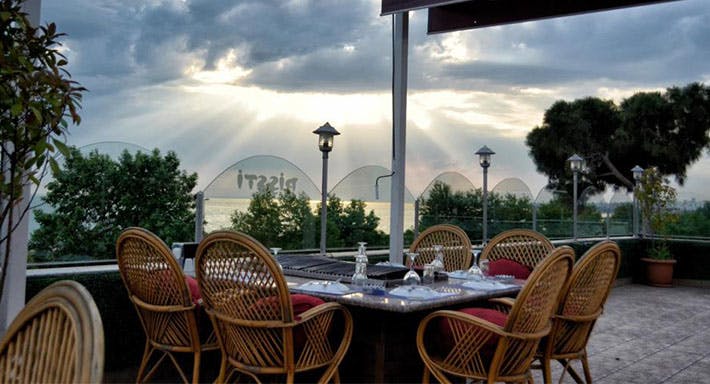 Maltepe, Istanbul şehrindeki Pişşti Mangalbaşı restoranının fotoğrafı