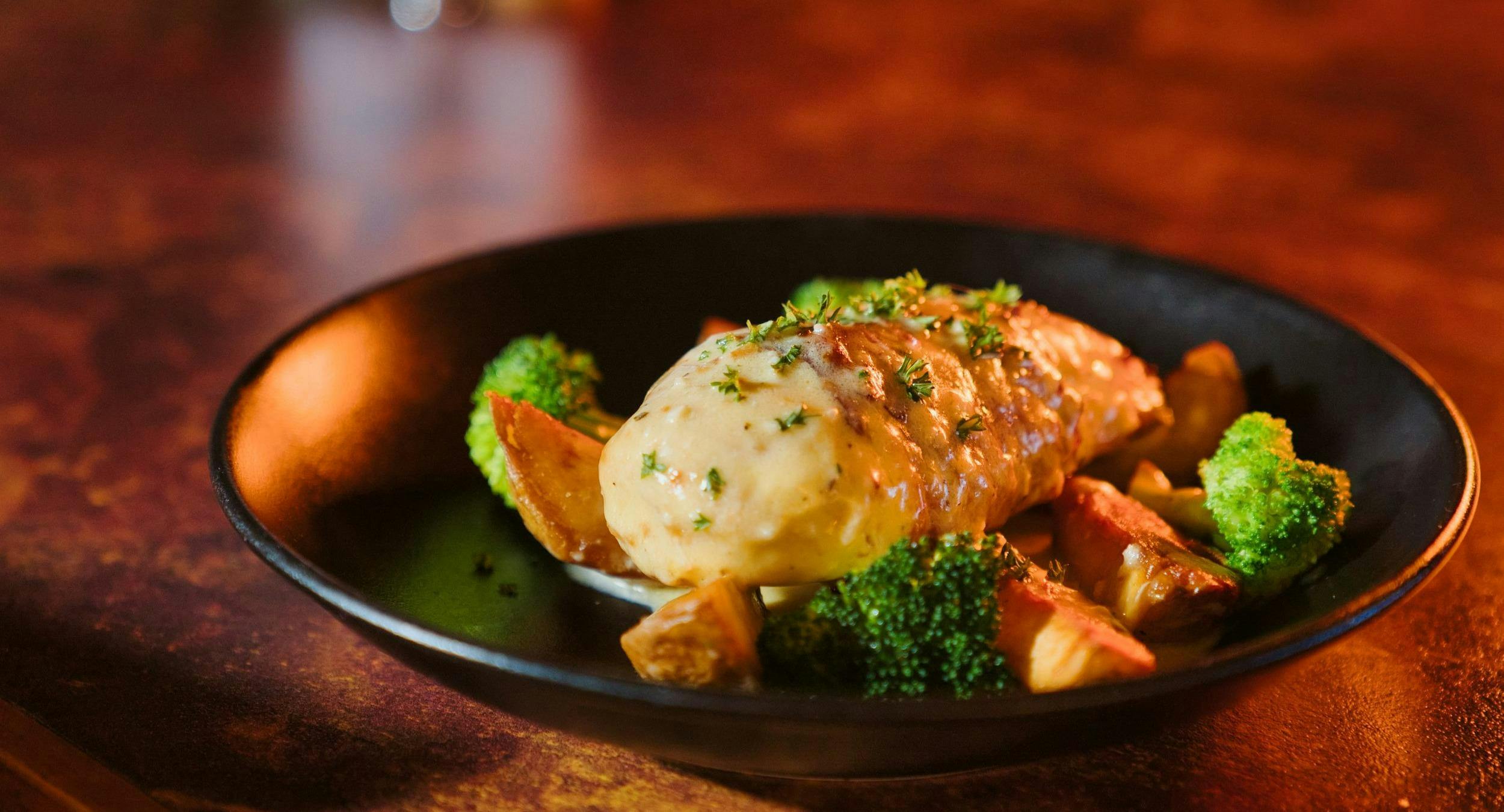 Restaurant Black Hill Hotel in Black Hill, Ballarat