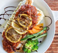 Restaurant Sandy's Bar + Grill in Pacific Pines, Gold Coast