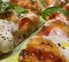 Restaurant Tutta N'ata Pizza in Carpi, Modena