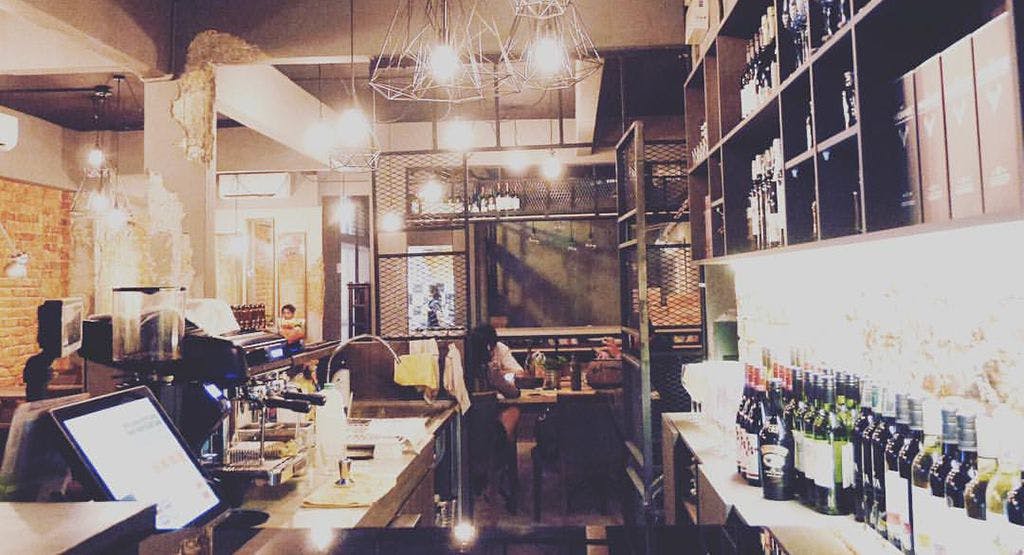 Photo of restaurant Roots Kitchen Bar in Little India, 新加坡