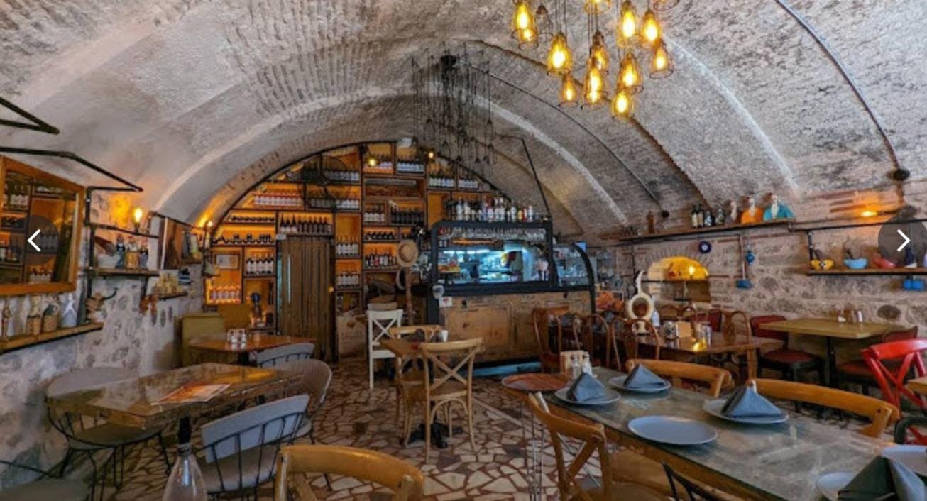 Fatih, Istanbul şehrindeki Arch Bistro restoranının fotoğrafı