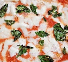 Restaurant Pizzeria Add'o Figl e Michele in Ponti Rossi, Naples