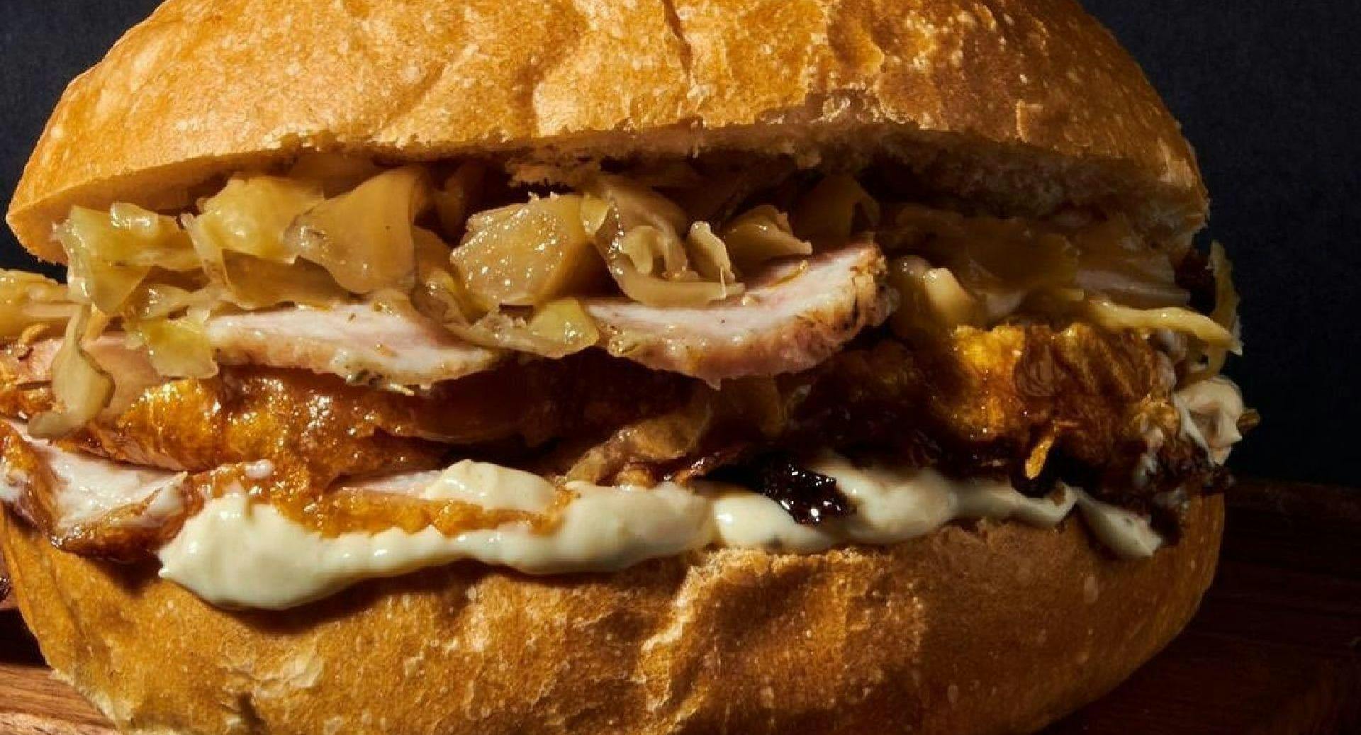 Restaurant Marathon Hostel Beds & Beer in Centro Storico, Genoa