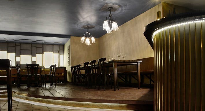 Image 1 of restaurant Maxim - Bar à vins