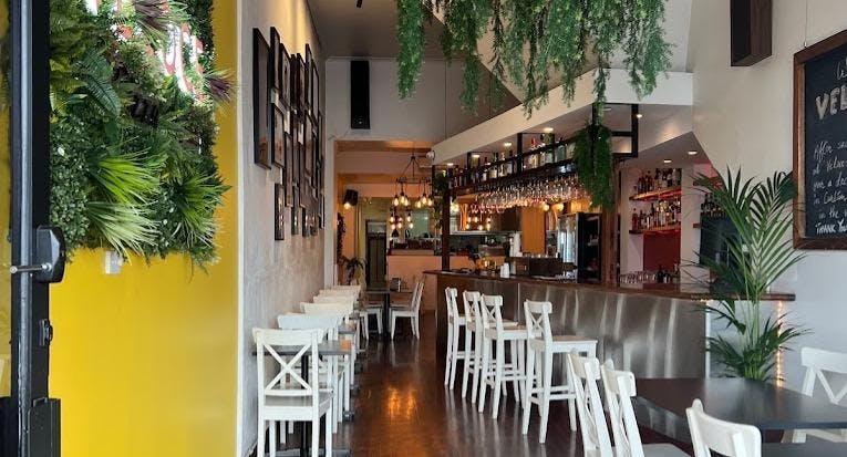 Restaurant Veloce Pizza Bar in Carlton North, Melbourne