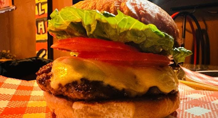 Restaurant The Resistance Burgers, Bar & Cafe in Hawthorn, Melbourne