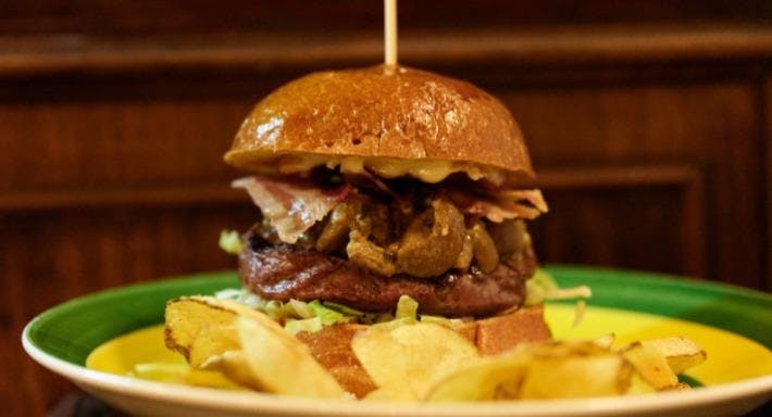 Restaurant Ham Holy Burger - Castel Romano in La Pisana, Rome