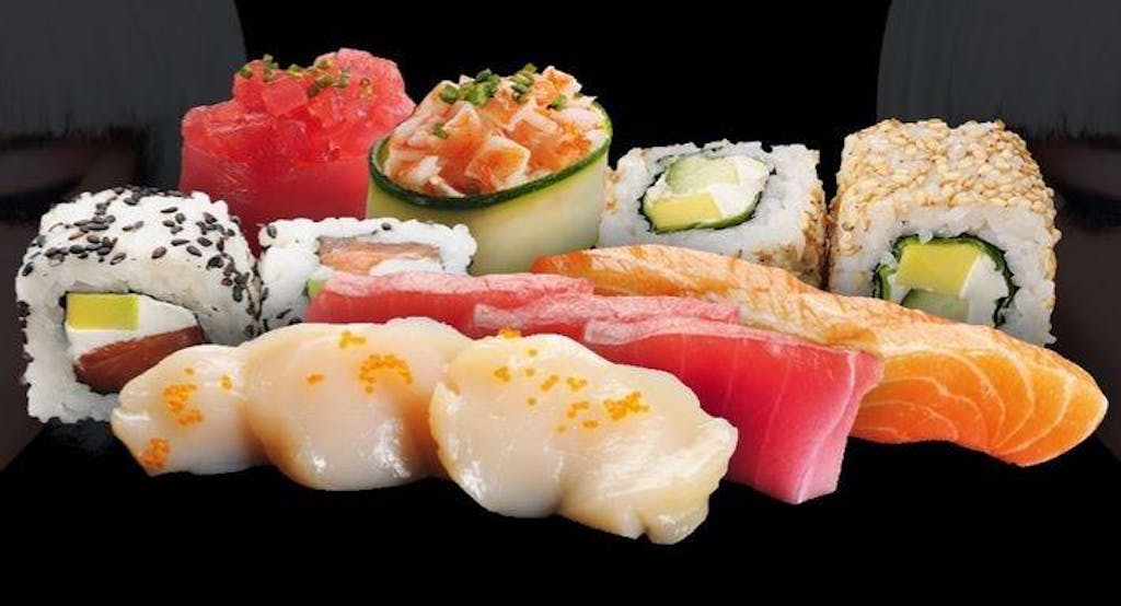 Sushi e sashimi in bella mostra al ristorante sushi di Bologna Zushi - Fonte: Quandoo