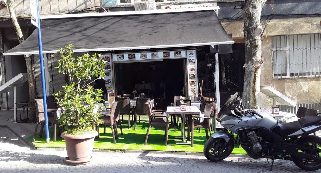 Sultanahmet, İstanbul şehrindeki Pierre Loti Street Cafe & Restaurant restoranının fotoğrafı
