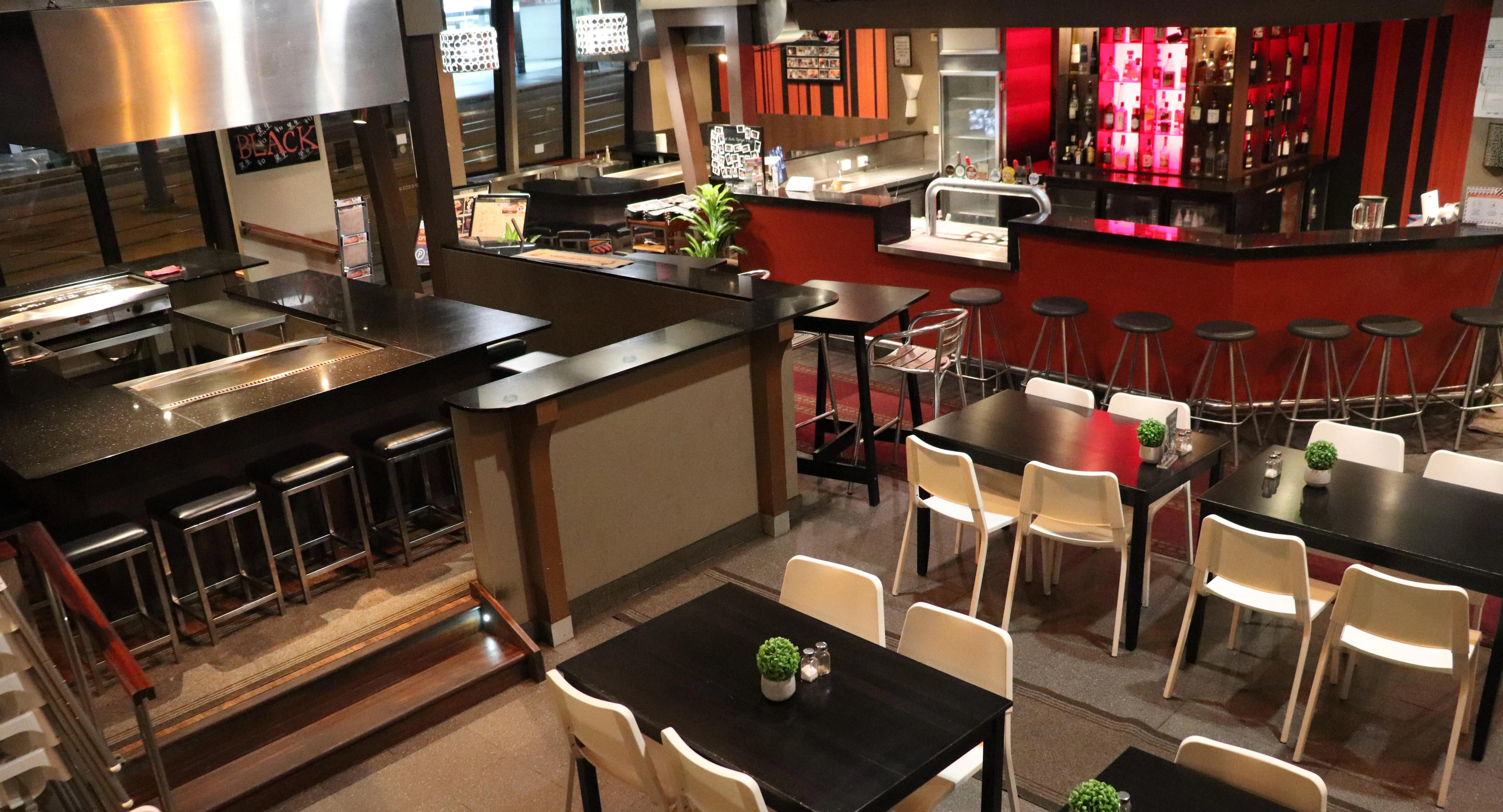 Photo of restaurant KooKoo Teppanyaki and Lounge Bar in Surfers Paradise, Gold Coast - Photo 3