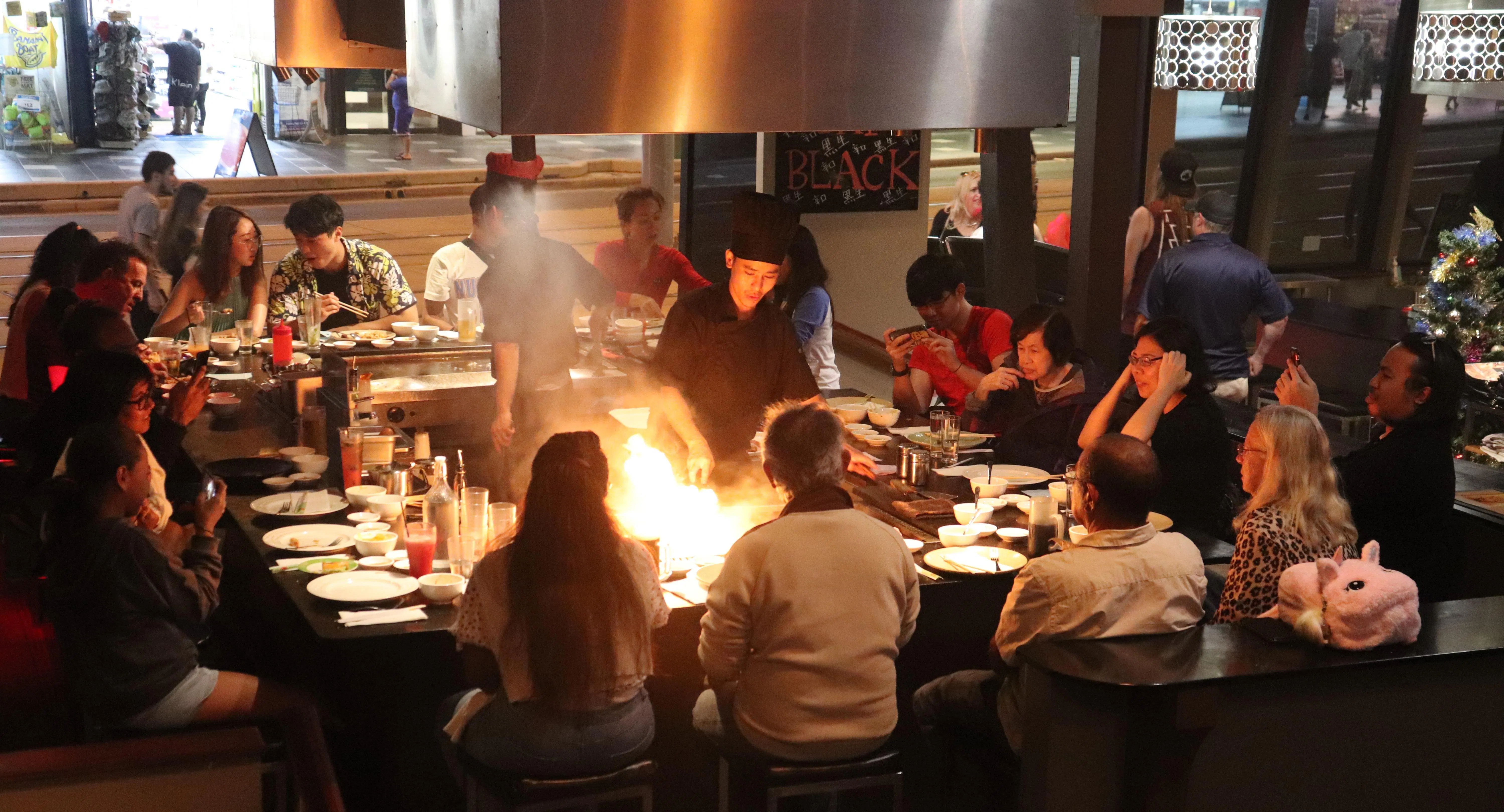 Photo of restaurant KooKoo Teppanyaki and Lounge Bar in Surfers Paradise, Gold Coast - Photo 4