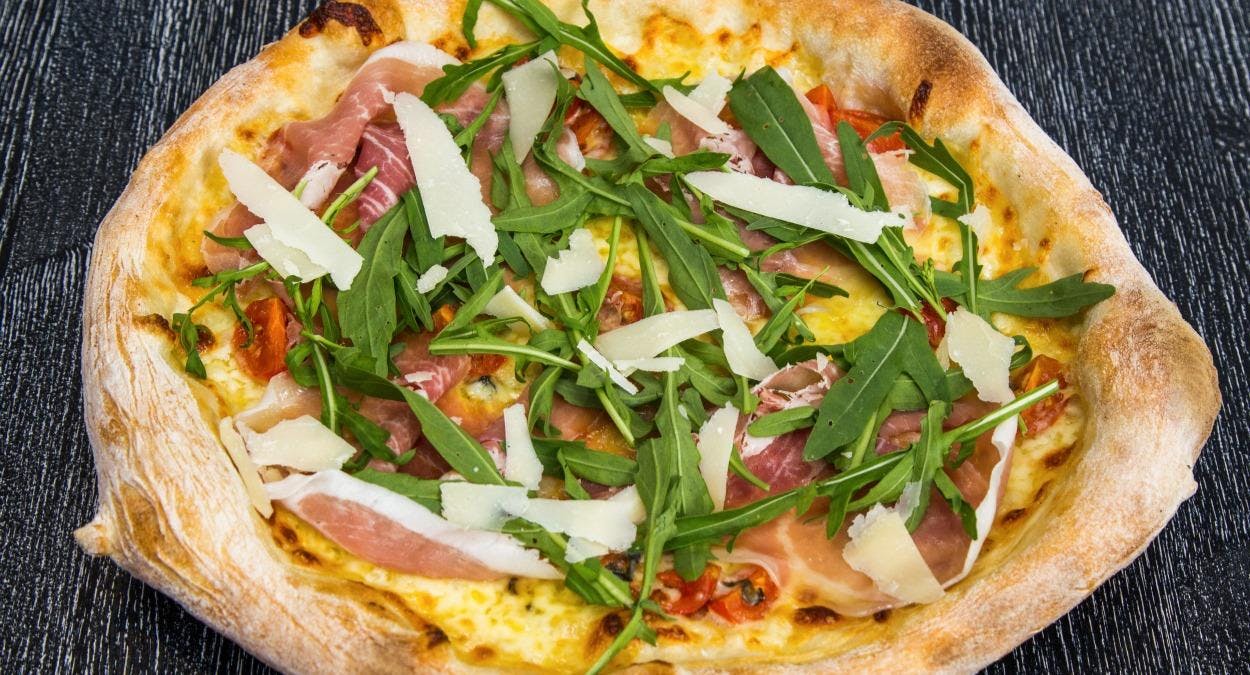 Photo of restaurant L'Azzurra Pizzeria Ristorante in Poplar, London - Photo 2