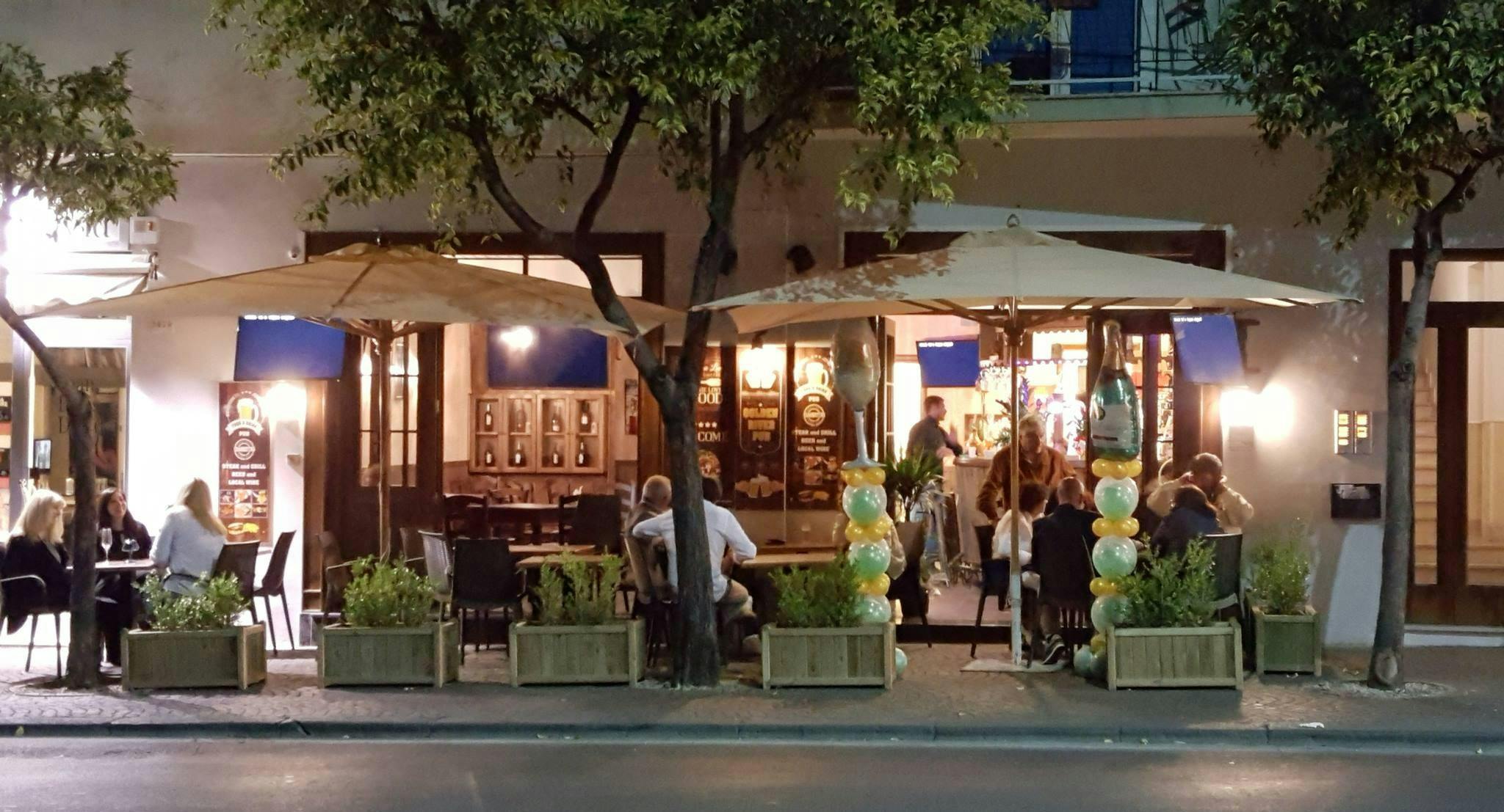 Photo of restaurant Golden River Pub in Centre, Sorrento