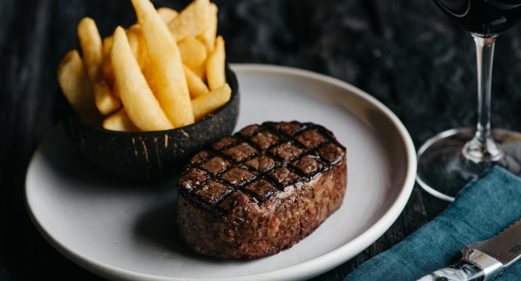 Restaurant The Meat & Wine Co Bella Vista in Baulkham Hills, Sydney