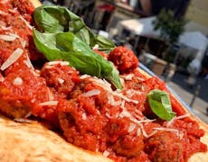 Restaurant Pizzeria Imperatore 1906 in Centro Storico, Naples